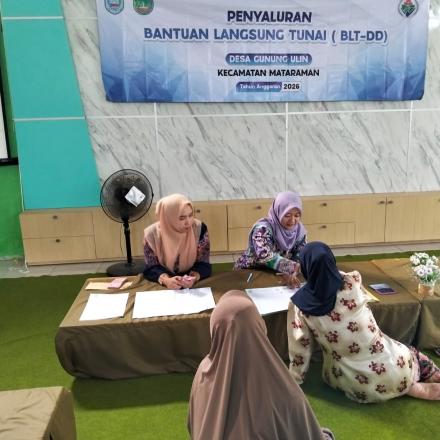 Peduli Kesejahteraan Warga, Pemdes Gunung Ulin Salurkan BLT kepada KPM